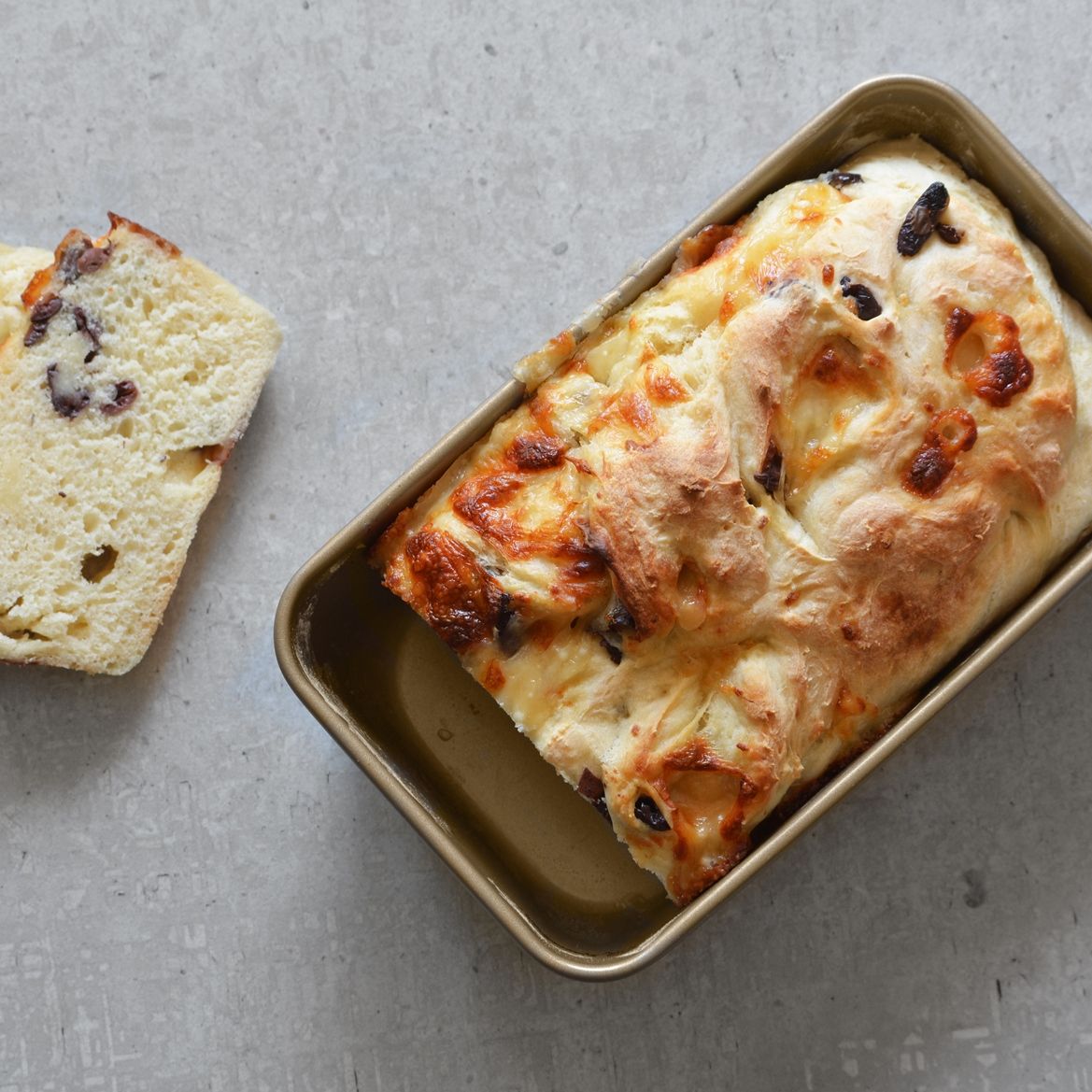 Eetrite Gold Non-Stick Loaf Pan