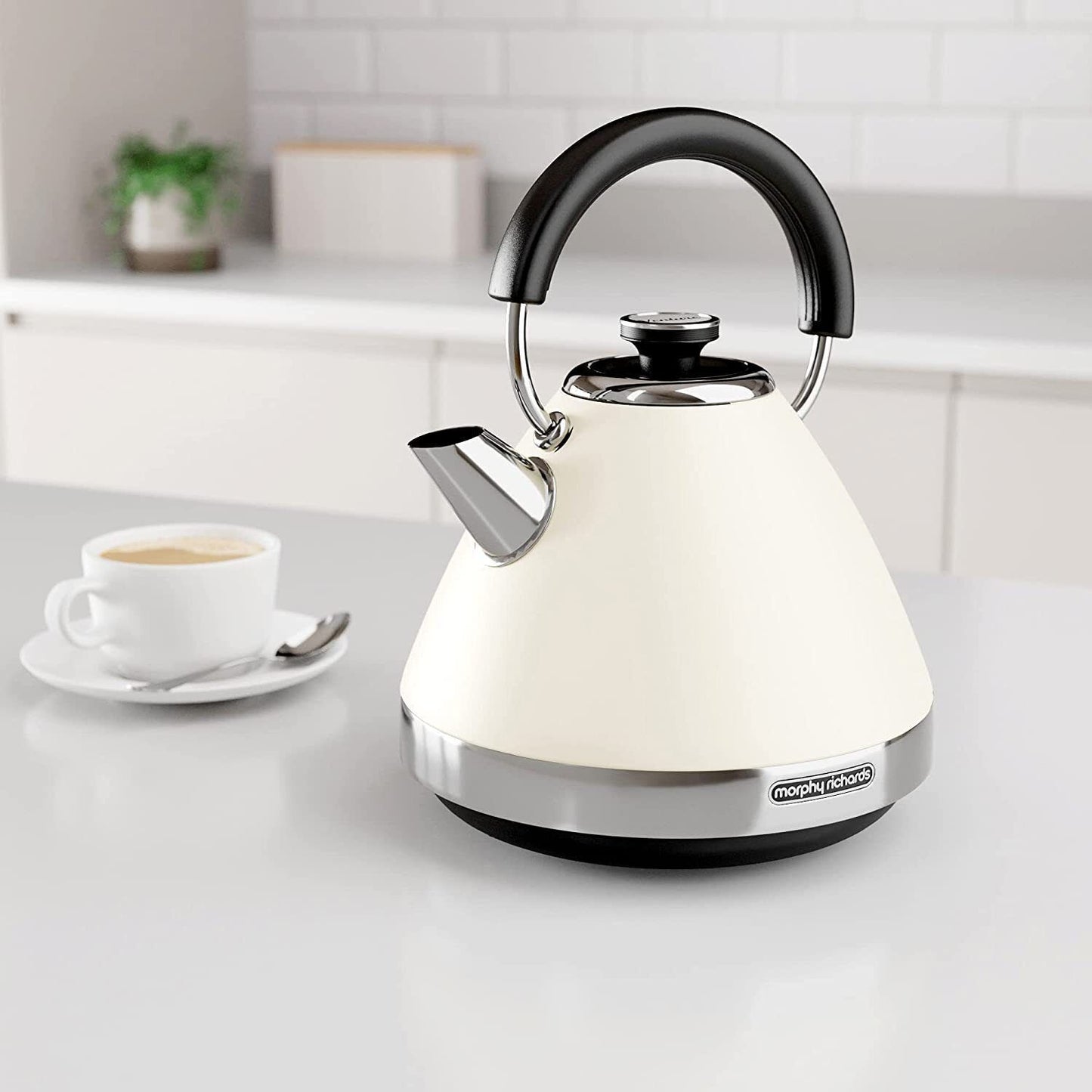 Morphy Richards Venture Pyramid Kettle 1.5L